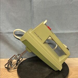 Vintage General Electric Green avocado Hand 3 speed Mixer with Beaters